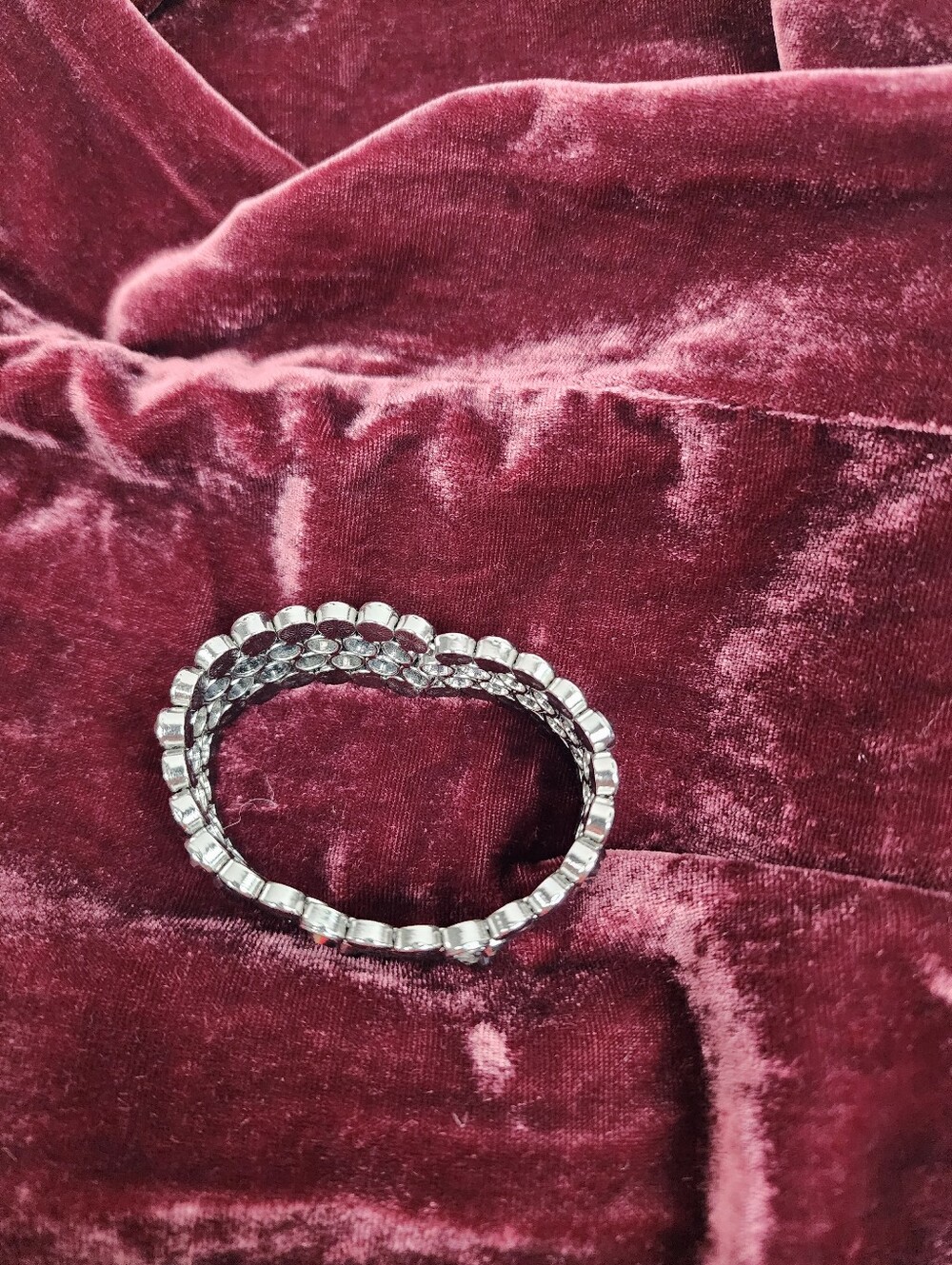 Silver Tone Rhinestones Stretch Bracelet - Women Jewelry - Picture 10 of 10